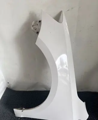 Volkswagen Jetta VI Fender LB9A