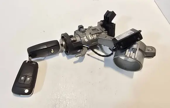 Chevrolet Orlando Ignition lock 20939745 03370510428 313170