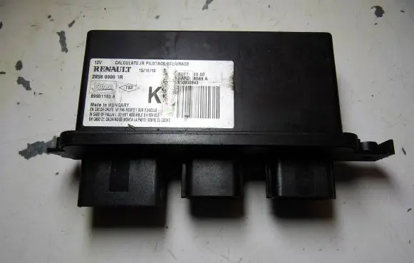 Renault Laguna III Xenon control unit/module 285800001R 89901165A K10032843