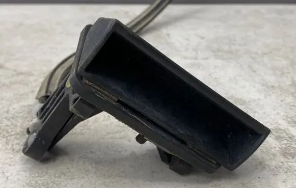 Nissan Pathfinder R51 Tailgate glass/window release handle 