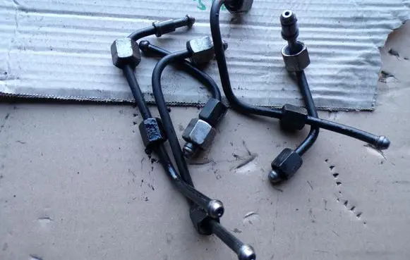 Fiat Sedici Fuel line pipe 