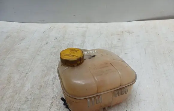 Opel Zafira B Coolant expansion tank/reservoir 13127129 460029937 13127128