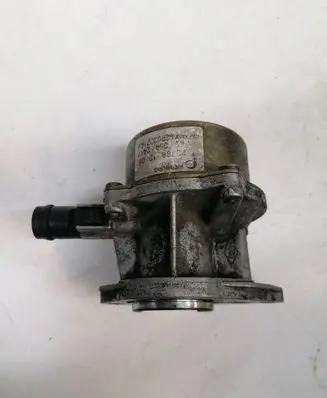 Renault Laguna II Vacuum pump 8200327149