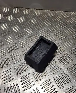 BMW 7 E65 E66 Jacking socket point 8268885 51718268885
