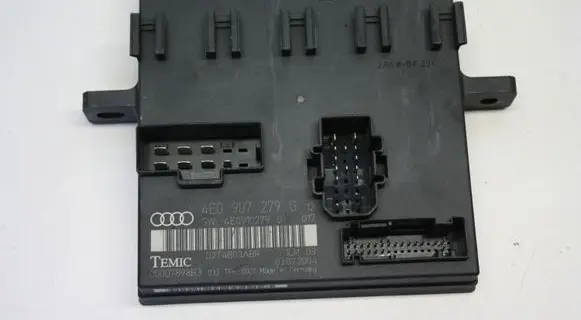 Audi A8 S8 D3 4E Comfort/convenience module 4E0907279G