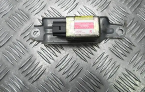 Toyota Land Cruiser (J100) Airbag deployment crash/impact sensor 8983360030 X2977