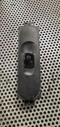 Mercedes-Benz Sprinter W906 Electric window control switch A9065451913