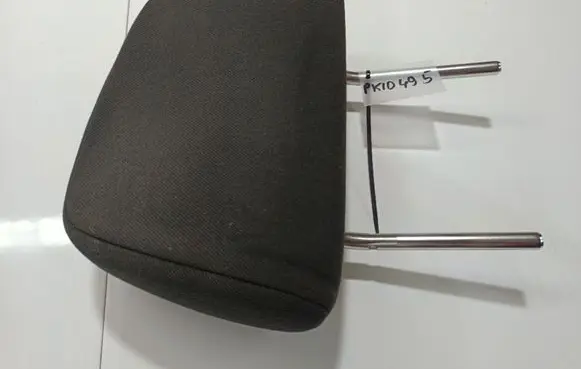 Opel Zafira B Front seat headrest 