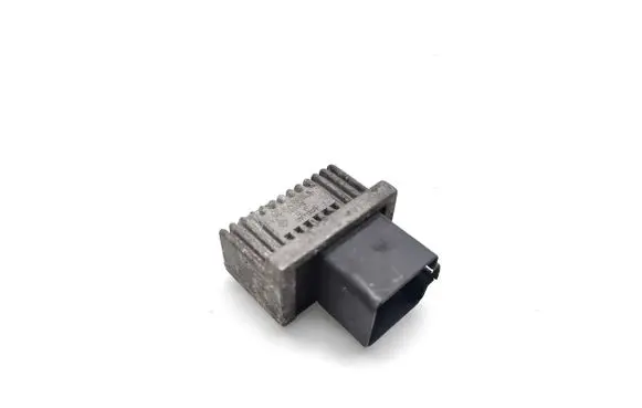 Opel Movano A Glow plug pre-heat relay 7700115078