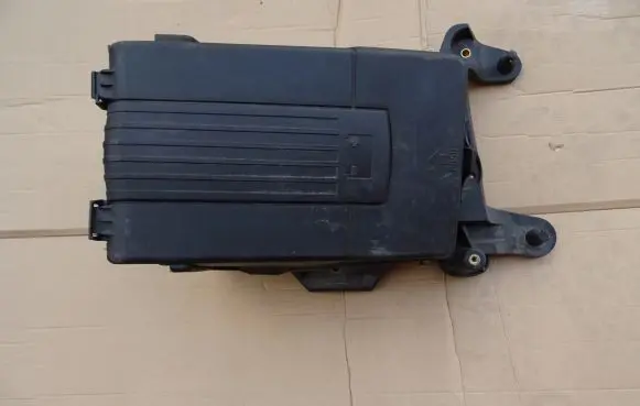 Audi Q3 8U Battery tray 5QF915321C