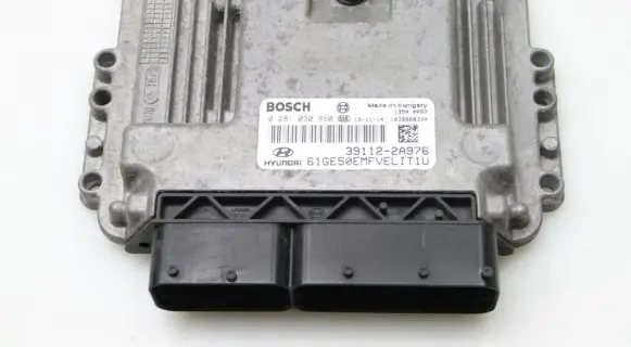 Hyundai i30 Engine control unit/module 391122A976