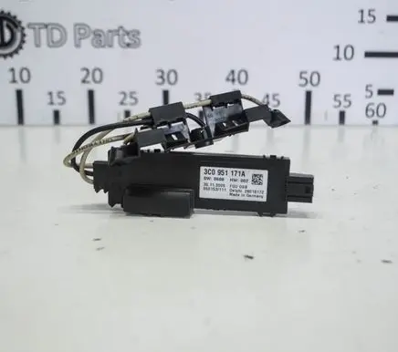 Volkswagen PASSAT B7 USA Alarm movement detector/sensor 3C0951171A