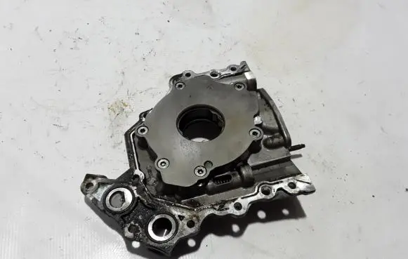 Volvo V60 Oil pump 31336586
