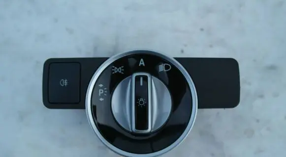 Mercedes-Benz E W212 Light switch A2129056800 10021625