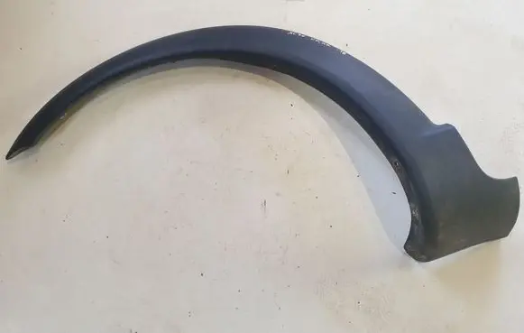 Volvo XC70 Front arch trim 30678043