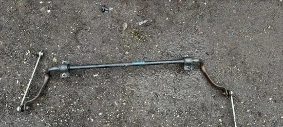 Volvo V70 Front anti-roll bar/sway bar 