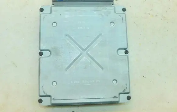 Mazda 626 Engine control unit/module FPD118881C