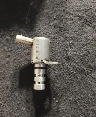 Audi A7 S7 4G Camshaft vanos timing valve 06H115243J