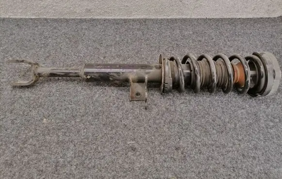 BMW 6 F12 F13 Front shock absorber with coil spring 6789660 31316789660