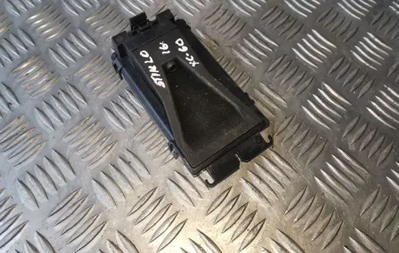 Windshield/windscreen camera