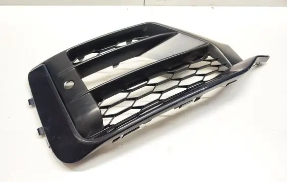 Audi Q2 - Front bumper lower grill 81A807682L