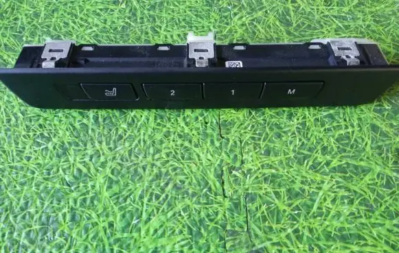 BMW 7 F01 F02 F03 F04 Other switches/knobs/shifts 9215768 SZ0911020719 28226975