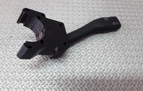 Volkswagen PASSAT B5 Wiper control stalk