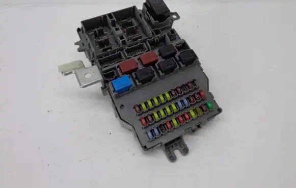 Honda Accord Relay mounting block SE20G1T4