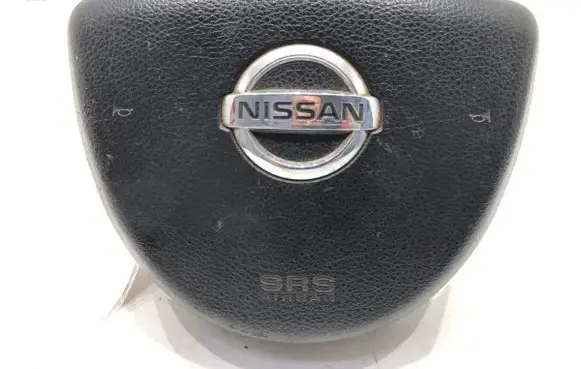 Nissan Altima Steering wheel airbag
