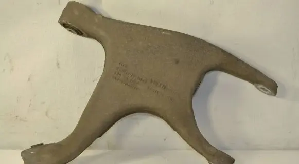 Rear upper control arm/wishbone