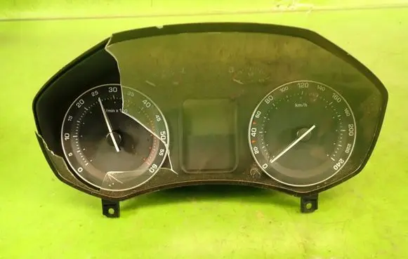 Skoda Octavia Mk2 (1Z) Speedometer (instrument cluster) 1Z0920800D