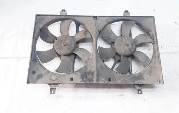 Honda FR-V Radiator cooling fan shroud