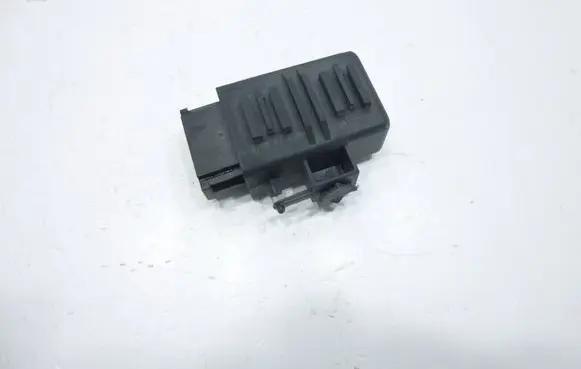 Volkswagen Golf Plus Seat heating relay 1Z0959772B
