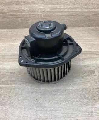 Mitsubishi Pajero Heater fan/blower 12VK8821