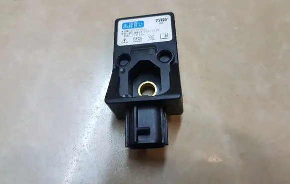 Honda CR-V Airbag deployment crash/impact sensor 77970S9AC812M1