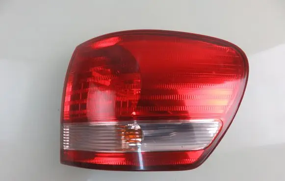 Toyota Avensis T220 Rear/tail lights 