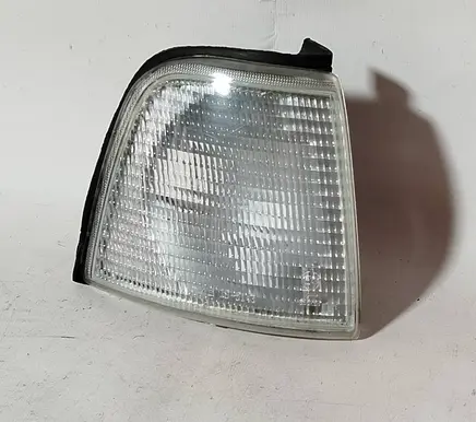 Audi 80 90 S2 B4 Front indicator light 185143B