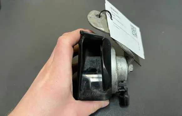 Opel Insignia A Horn signal 55306AM80S A046522