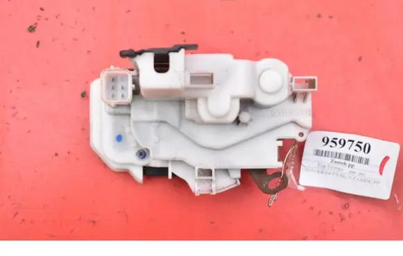 Fiat Fiorino Front door lock 1361747080