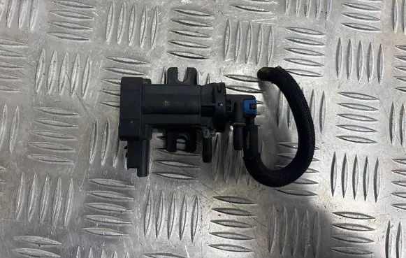 Peugeot 3008 I Turbo solenoid valve 9801887680 317141627
