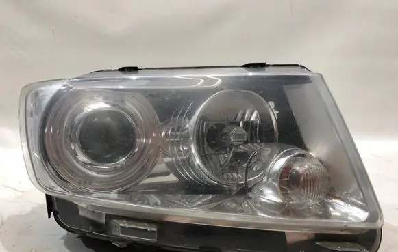 Jeep Grand Cherokee Headlight/headlamp