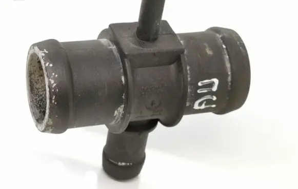 Audi A3 S3 A3 Sportback 8P Engine coolant pipe/hose 1K0121087E CK1320351