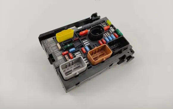 Fiat Scudo Fuse module 9675878080