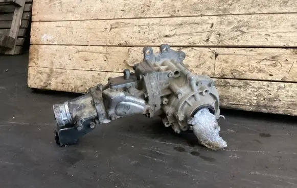Peugeot 4007 Gearbox transfer box case 