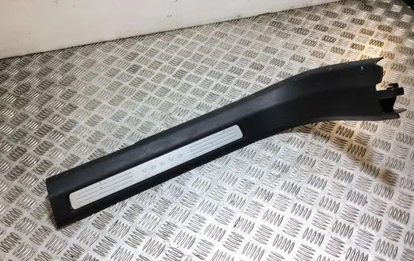 Volvo XC60 Front sill trim cover 31448015