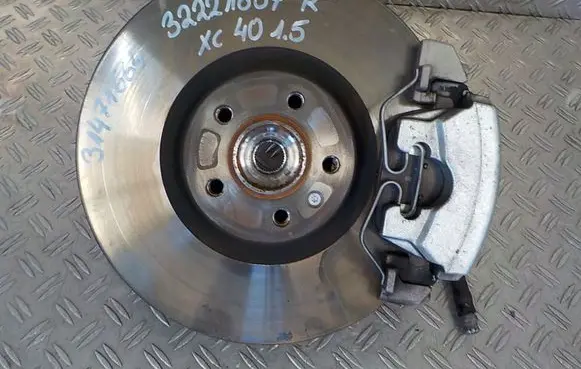 Volvo XC40 Front wheel hub spindle knuckle 32221857
