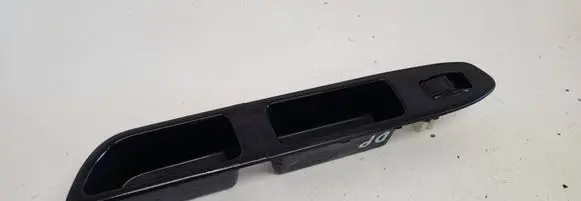 Subaru Forester SG Electric window control switch 