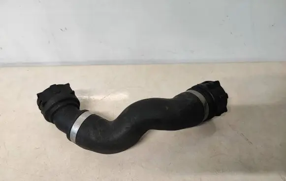 BMW 5 F10 F11 Engine coolant pipe/hose 8511928