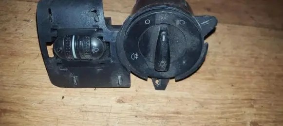 Skoda Octavia Mk1 (1U) Light switch 3b0941531b