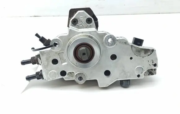 Mercedes-Benz Vito Viano W639 Fuel injection high pressure pump A6460700101 0445010078